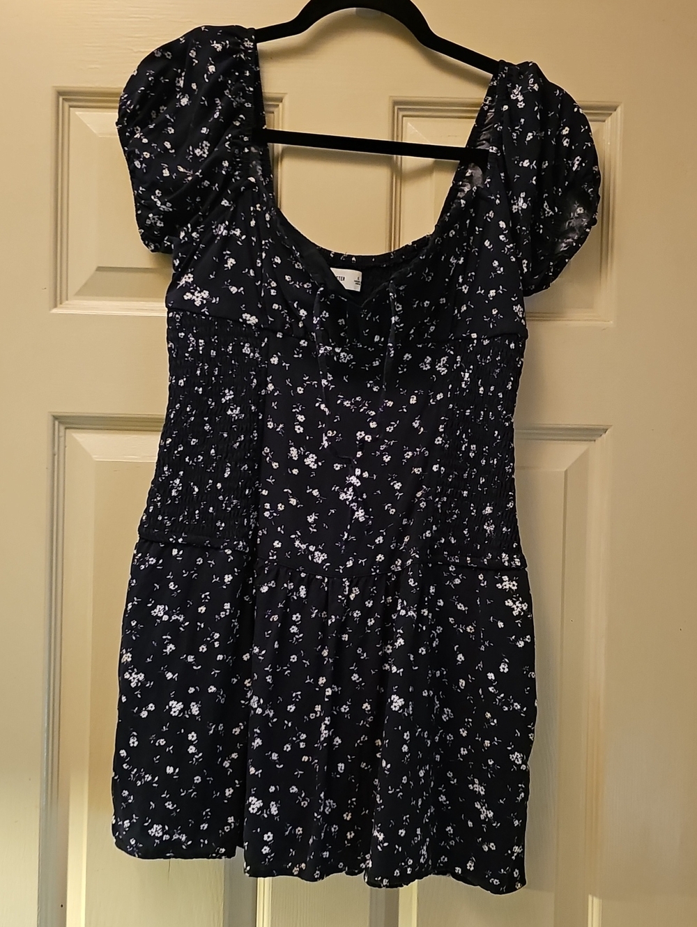 Hollister Navy and White Floral Smocked Top Shorts